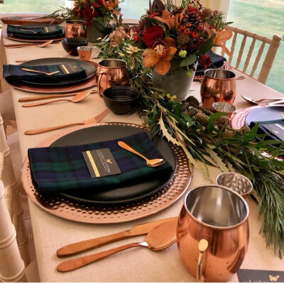 Black Watch Tartan napkin and Straw Natural tablecloth